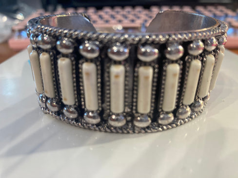 THE LUXE NK GLAM FLY  WESTERN GIRL RECTANGULAR TURQUOISE STONE STRETCH BRACELET -VOLUME 1