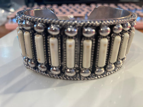 THE LUXE NK GLAM FLY  WESTERN GIRL RECTANGULAR TURQUOISE STONE STRETCH BRACELET -VOLUME 1