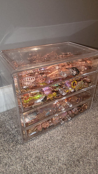 THE LUXE NK GLAM CLEAR ACRYLIC JEWELRY / CHARM CASE DISPLAY-CHARMCASE