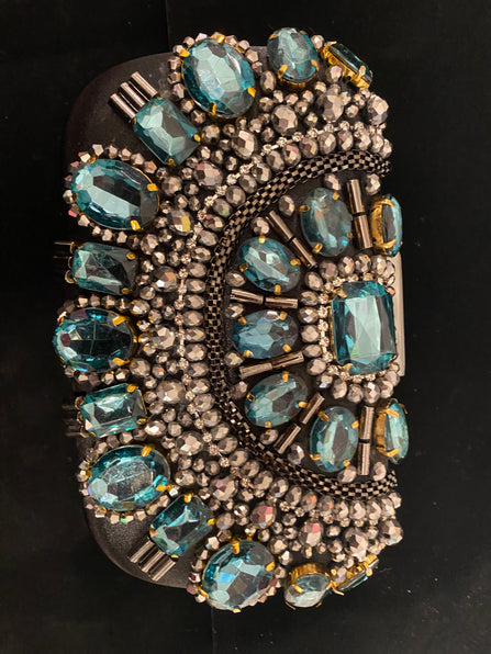 THE LUXE NK GLAM ACCESSORIES & BELT COLLECTION- OVAL SHAPED FORMAL RHINESTONE CLUTCH BAG - MMA1006