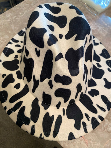 THE LUXE NK GLAM COW PUNCHO AND HAT SET - COWPRINT