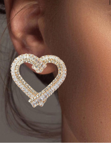 THE LUXE NK GLAM GIRL LUXURY JEWELRY COLLECTION - CZ CLUSTER RHINESTONE HEART STUD EARRINGS