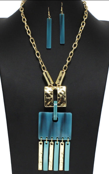 THE LUXE NK GLAM GIRL CLASSIC GEOMETRIC CELLULOID ACETATE NECKLACE-YNE4819