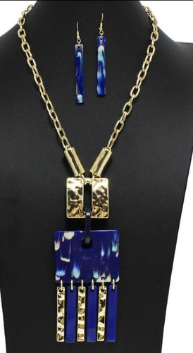 THE LUXE NK GLAM GIRL CLASSIC GEOMETRIC CELLULOID ACETATE NECKLACE-YNE4819