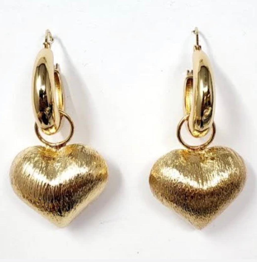 THE LUXE NK GLAM GIRL LUXURY JEWELRY COLLECTION - HEARTS ON FIRE HEART HOOP EARRINGS - VER5278