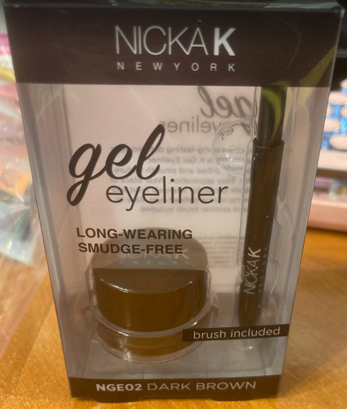 THE LUXE NK GLAM GIRL BEAUTY COLLECTION -GEL EYELINER KIT-NGE01