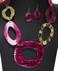 THE LUXE NK GLAM GIRL GEOMETRIC ACETATE NECKLACE-VOLUME 6