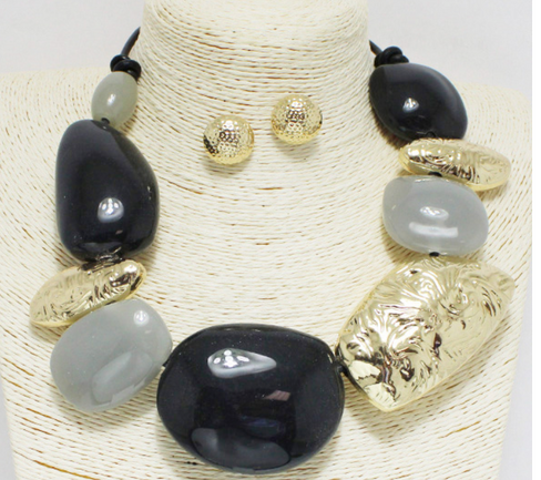 THE LUXE NK GLAM GIRL CLASSIC GEOMETRIC NECKLACE-YNE4900