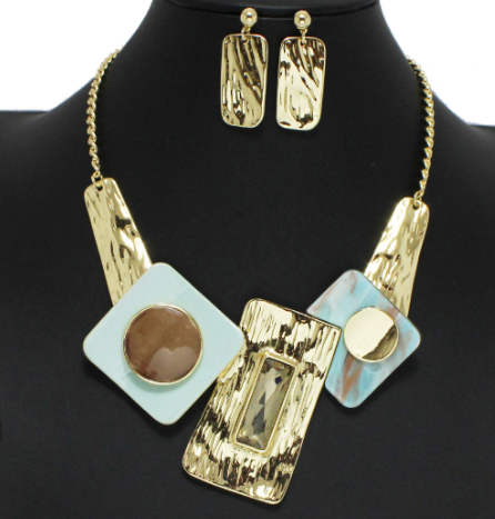 THE LUXE NK GLAM GIRL GEOMETRIC ACETATE NECKLACE-VOLUME 6