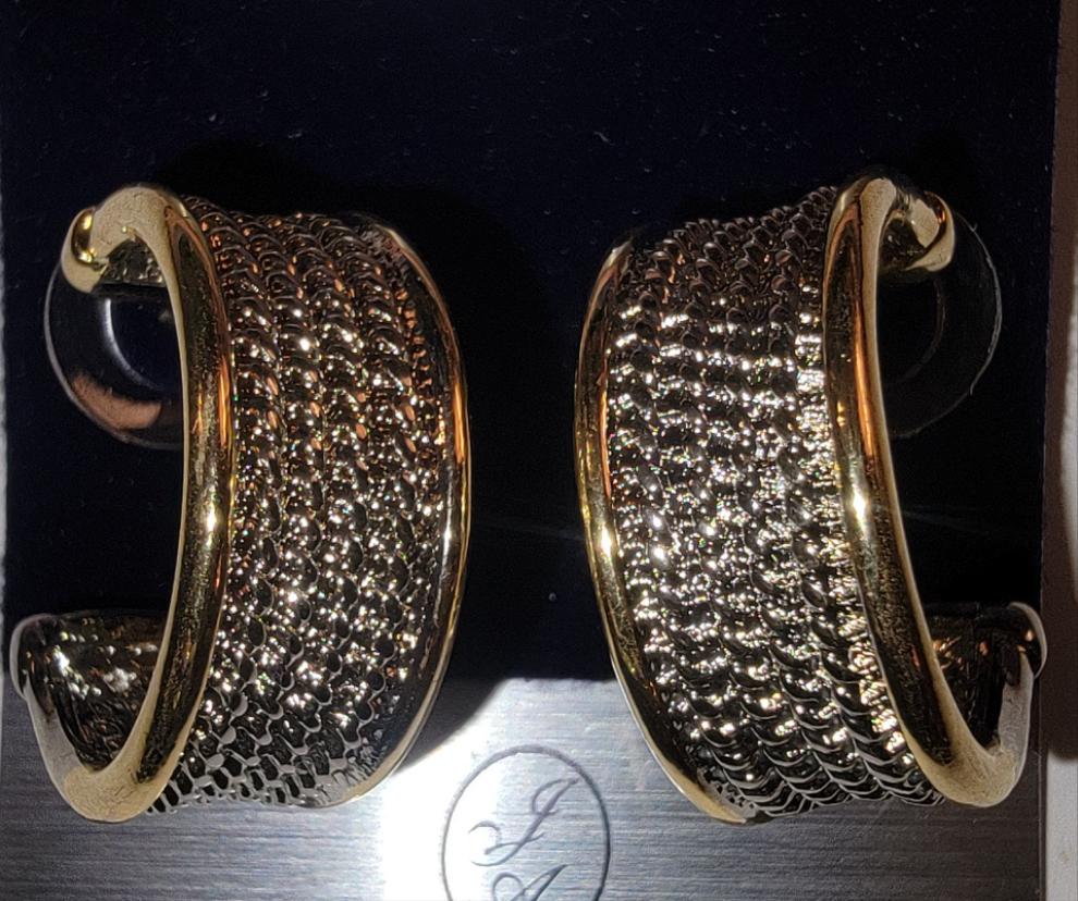 THE LUXE NK GLAM GLAM GIRL LUXURY JEWELRY COLLECTION - SILVER/GOLD WIDE HOOP EARRINGS - ER8442