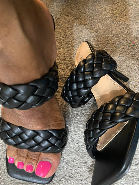 THE LUXE CLASSIC QUILTED HEELS - NKF145