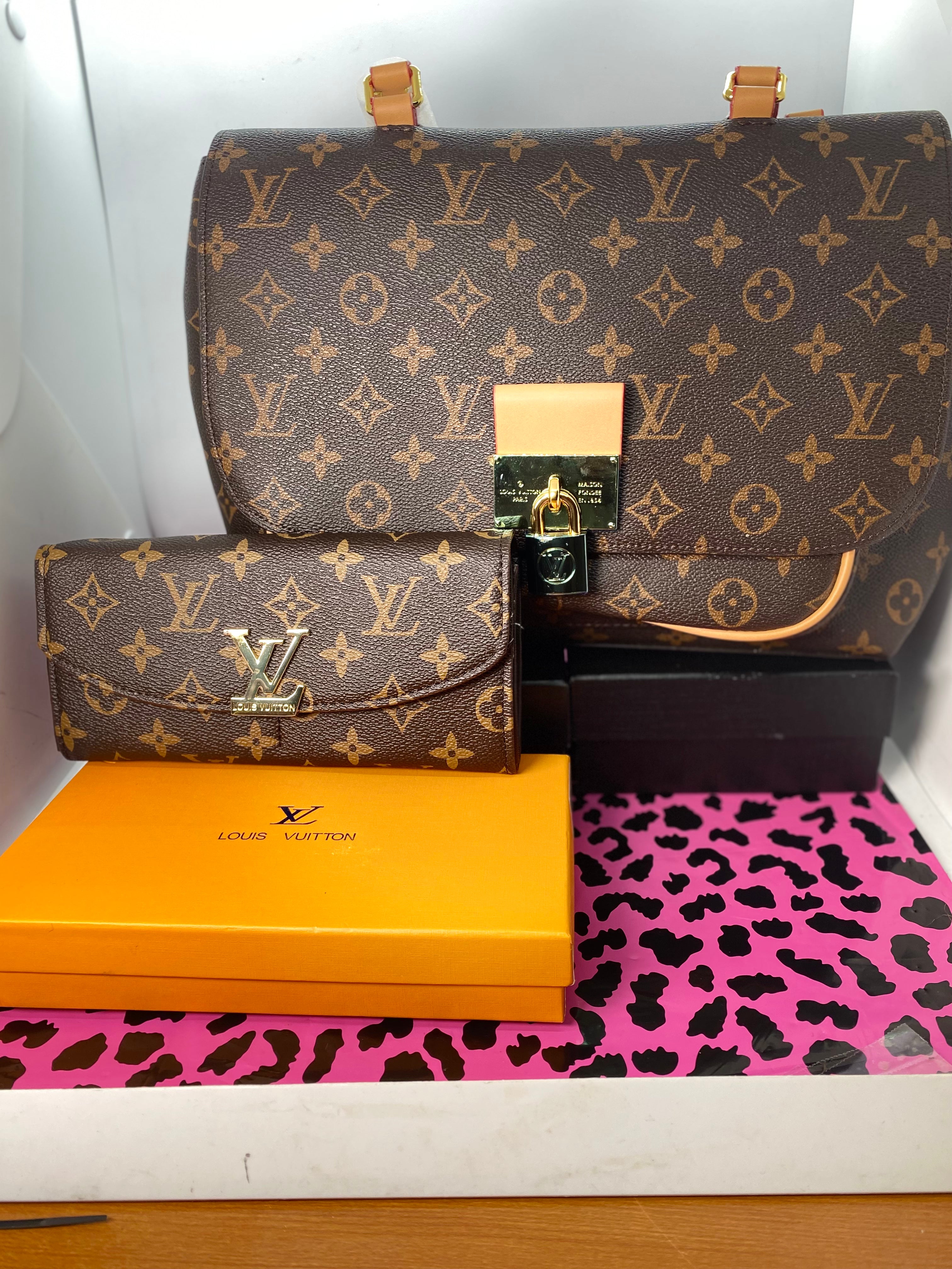 THE LUXE NK GLAM HIGH FASHION PADLOCK CROSSBODY SET - NKLV1005