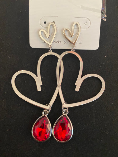 THE LUXE NK GLAM GIRL ACCESSORY & BELT COLLECTION - DOUBLE HEART RHINESTONE EARRINGS  - VE3327