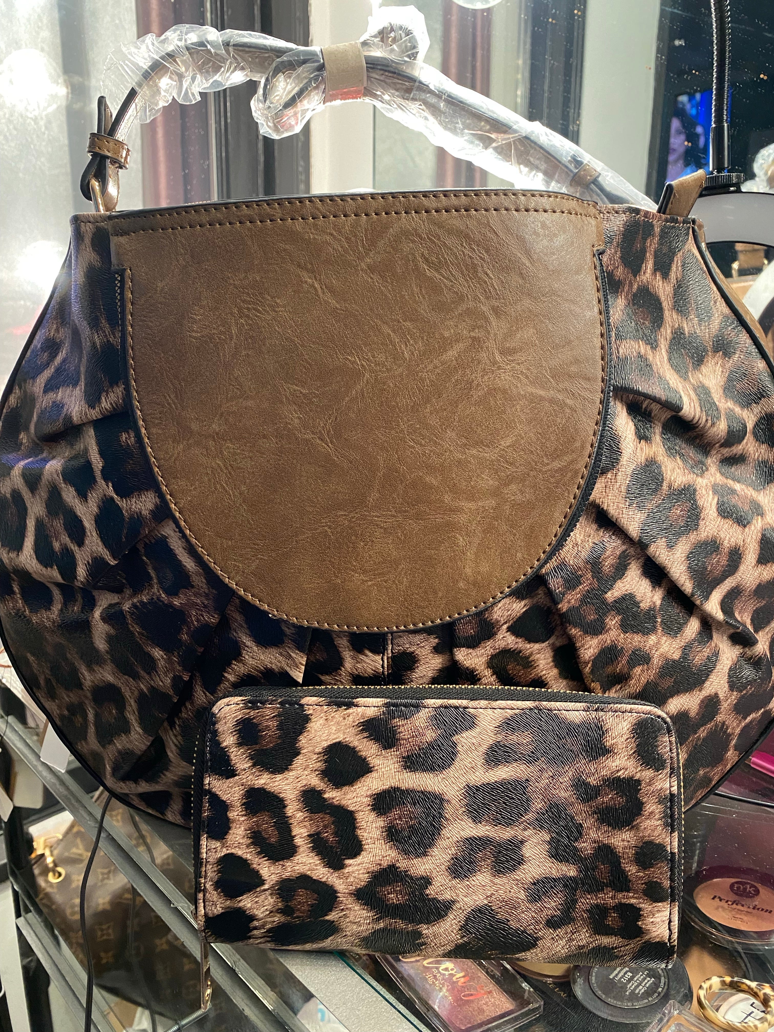 THE LUXE NK GLAM LEOPARD PLEADED HOBO SET - NK600