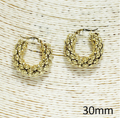THE LUXE NK GLAM GIRL LUXURY JEWELRY COLLECTION - HEARTS ON FIRE HEART HOOP EARRINGS - VER5278