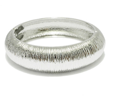 THE LUXE NK GLAM GIRL LUXURY JEWELRY COLLECTION - SIMPLE BUT ELEGANT METAL CUFF /BANGLE /BRACELETS - BG5336